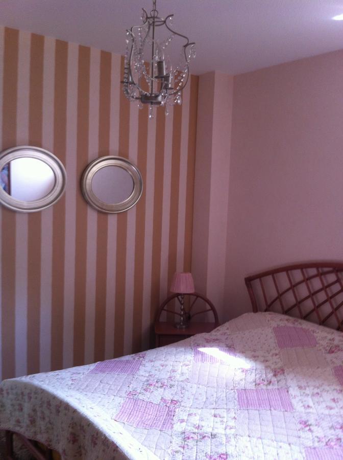 Vis-a-vis Apartment *